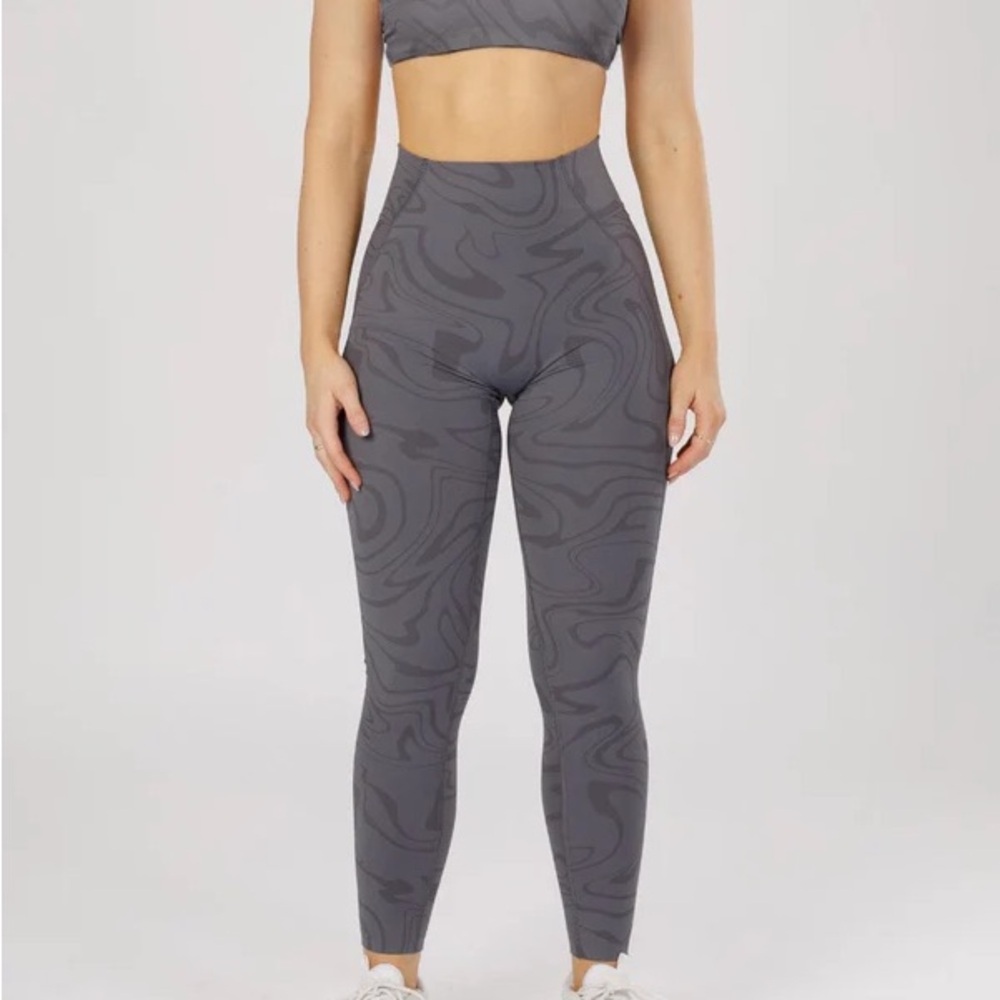 RecStretch DesB High Flow Sculptseam Plus Legging Groove - Small